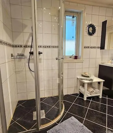 Hus Pa Rosland Gard Villa *
