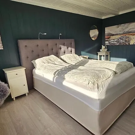 Hus Pa Rosland Gard Villa *