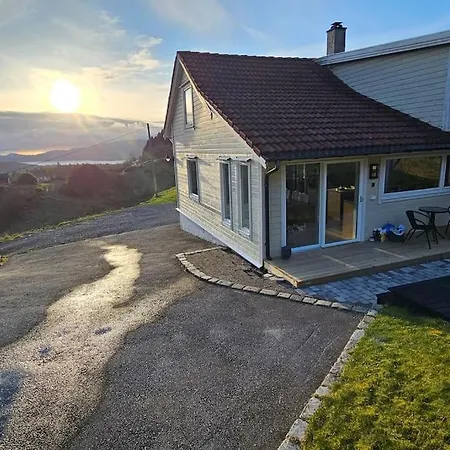 Villa Hus Pa Rosland Gard